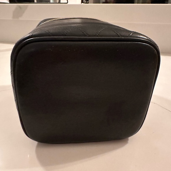 AUTH Black Chanel Leather Vanity Bag - Picture 7 of 9